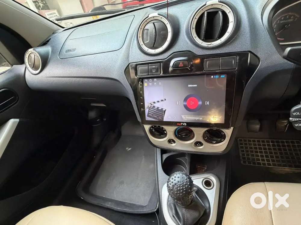 Ford Figo 2013 Diesel 103000 Km Driven.