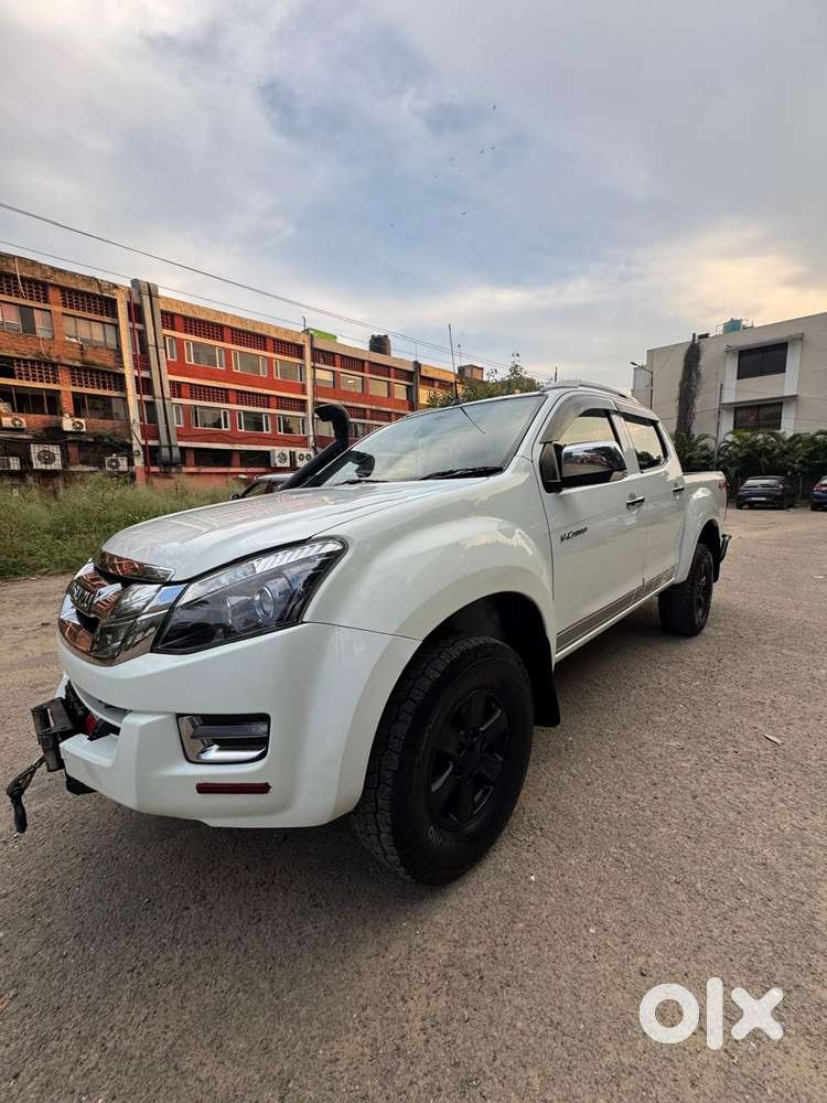 Isuzu V-cross Z 4x4 Mt, 2018, Diesel