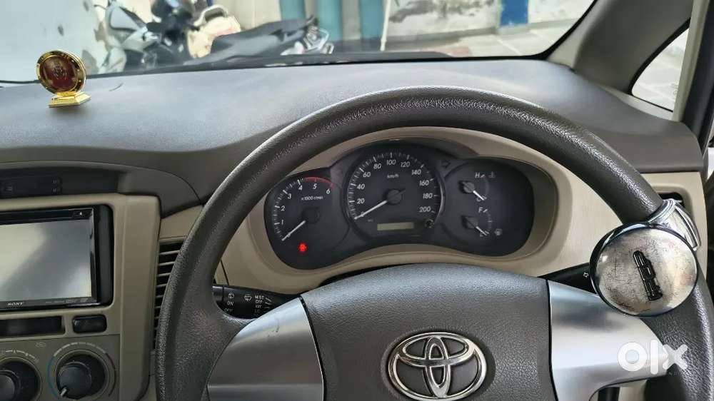 Toyota Innova 2014 Diesel Well Maintained
