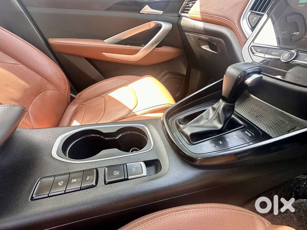 Mg Hector Plus Sharp Pro 1.5 Turbo Petrol Cvt 6 Str, 2021, Petrol