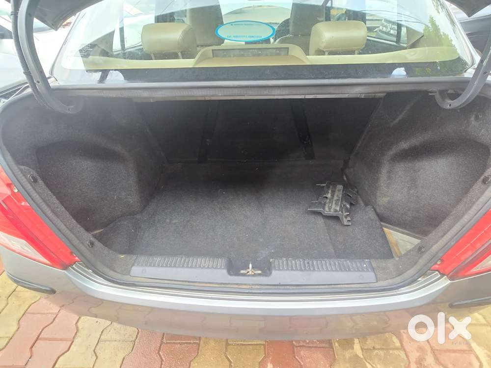 Maruti Suzuki Dzire 1.2 Vxi, 2024, Petrol