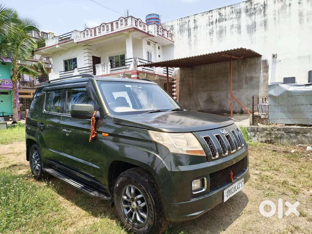 Mahindra Tuv 300 1.5 T8 2018