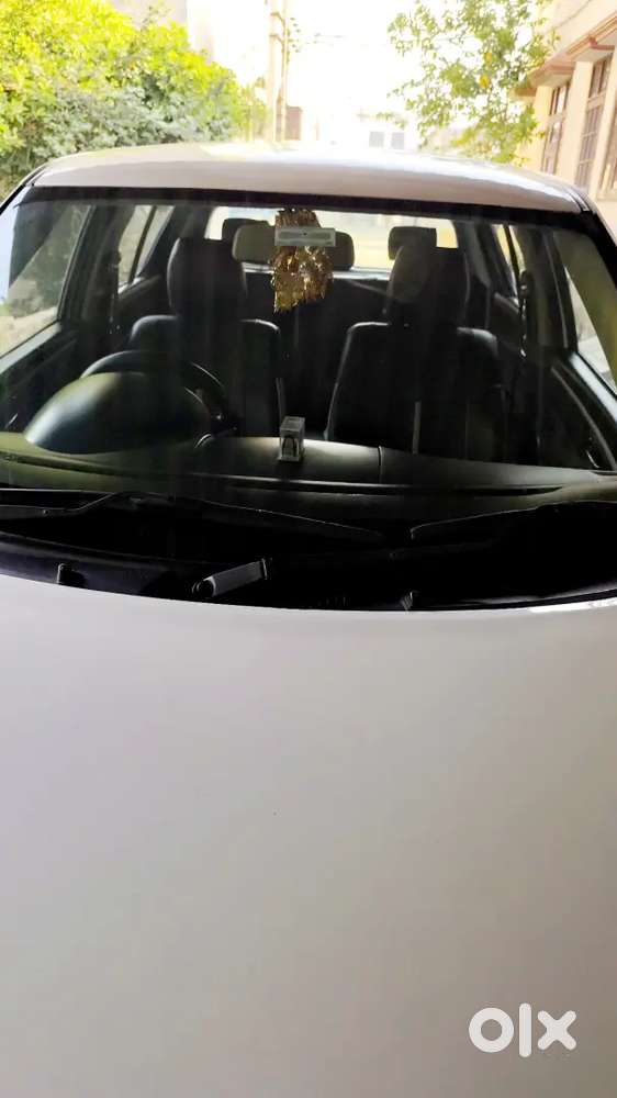 Maruti Suzuki Swift 15 Petrol 82000 Km Driven