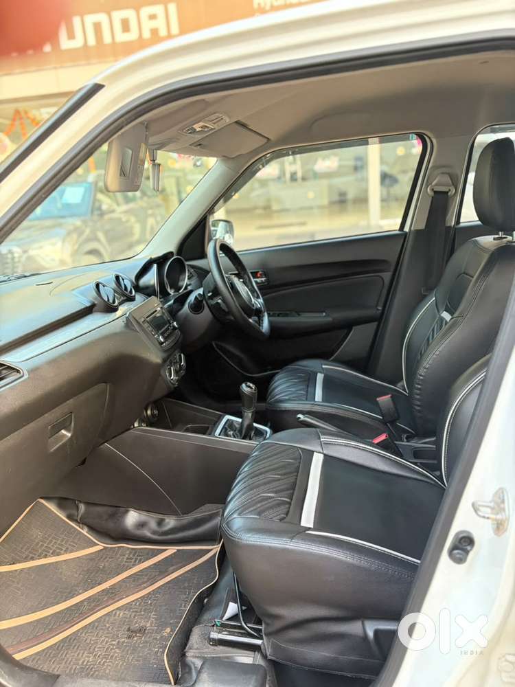 Maruti Suzuki Swift Vxi + Manual, 2020, Petrol