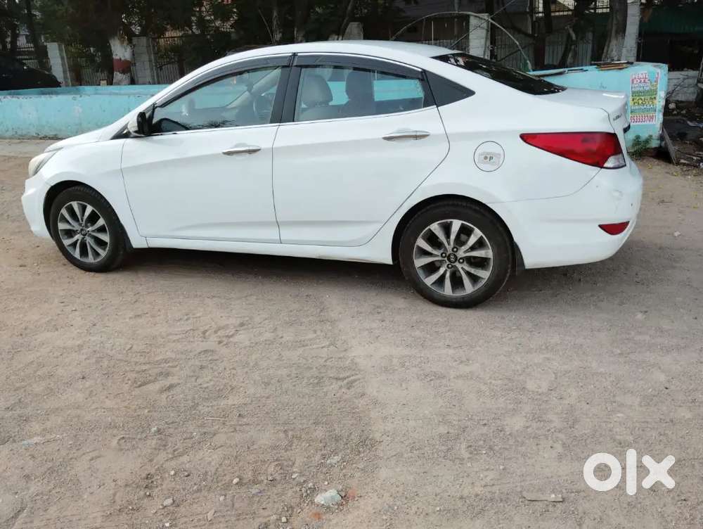 Hyundai Fluidic Verna 2014 Petrol 89276 Km Driven