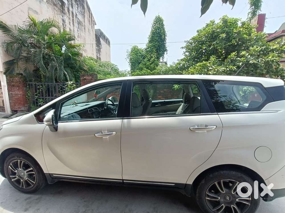Mahindra Marazzo 2018 Year