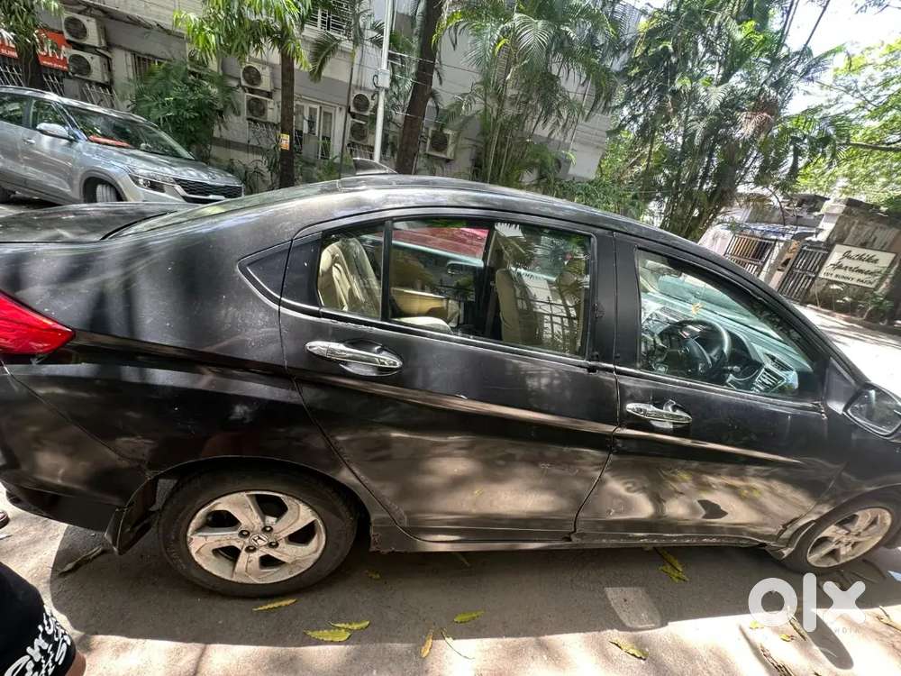 Premium 2014 Honda City 1.5 I-vtec V Mt.  Smooth Drive