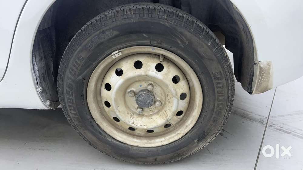 Maruti Suzuki Swift Dzire Ldi, 2012, Diesel