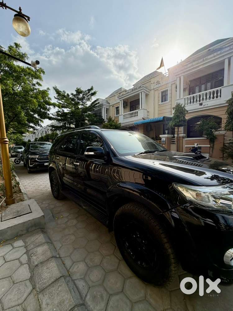 Toyota Fortuner 2012 Diesel Well Maintained