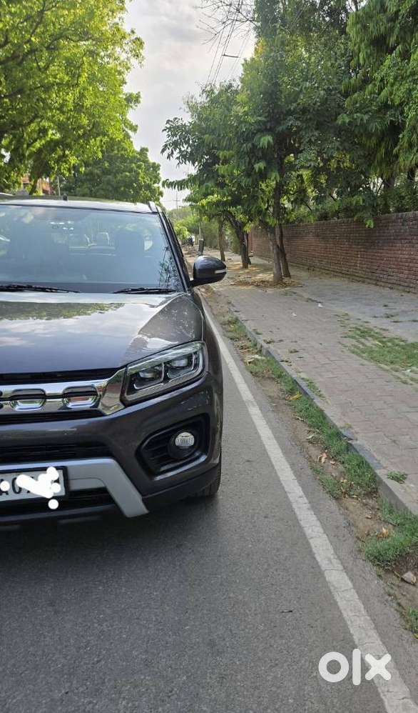 Maruti Suzuki Brezza 1.5 Zxi Smart Hybrid, 2020, Petrol