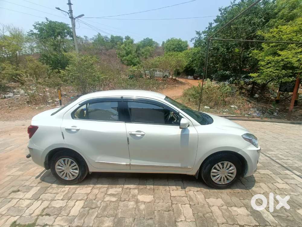 Maruti Dzire With Average Of 26 To 28 Kmpl In Perfect Condition