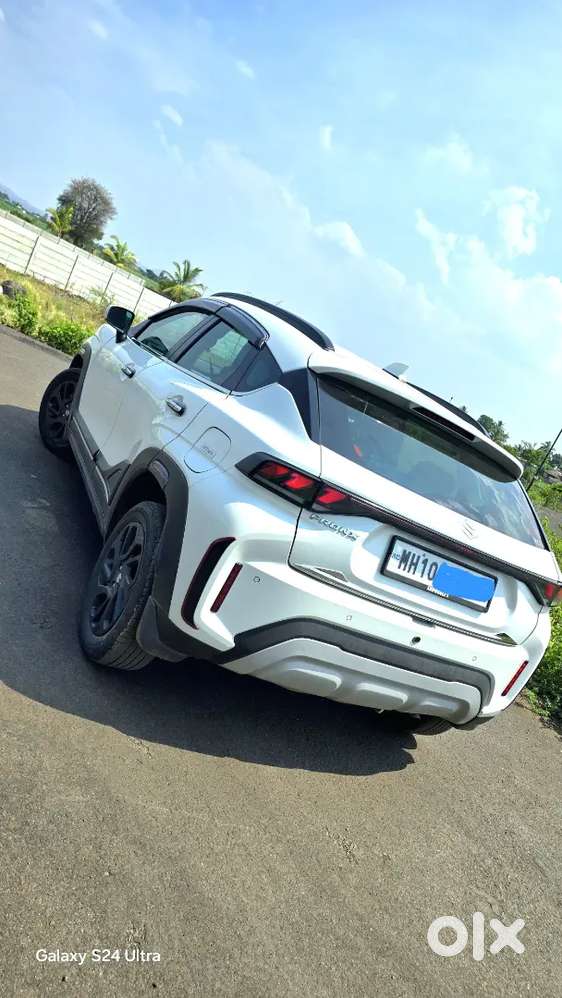 Maruti Suzuki Fronx August 2023 Petrol 18000 Km Driven