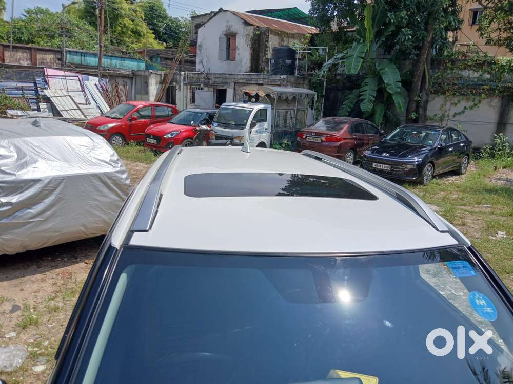 Maruti Suzuki Brezza 1.5 Zxi Smart Hybrid, 2023, Petrol