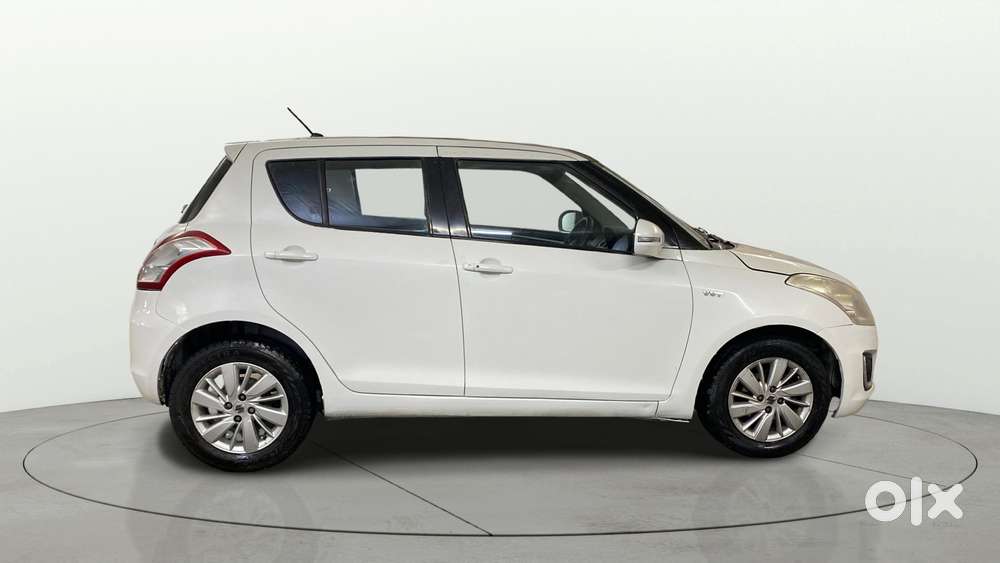 Maruti Suzuki Swift Zxi, 2015, Petrol
