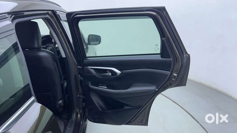 Toyota Urban Cruiser Hyryder 1.5 V Neo Drive, 2023, Petrol