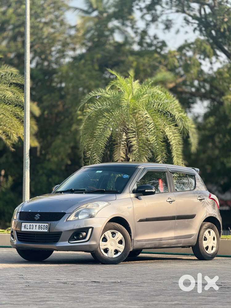 Maruti Suzuki Swift Vxi Abs Bsiv, 2015, Petrol