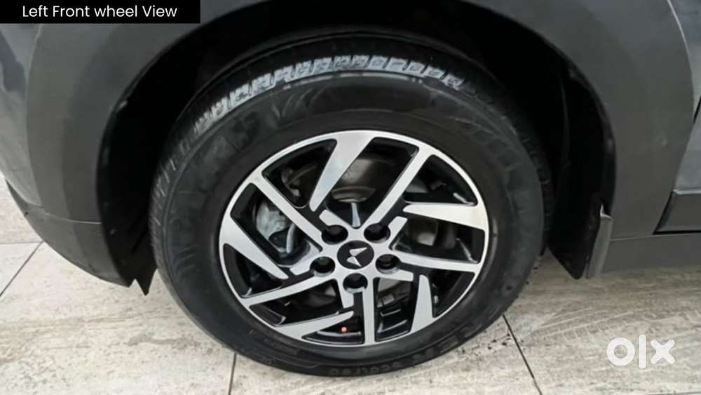 Mahindra Xuv 3xo Ax5 Pm Mt, 2024, Petrol