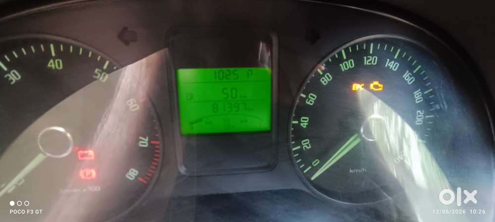Skoda Rapid 1.6 Mpi Elegance, 2013, Petrol