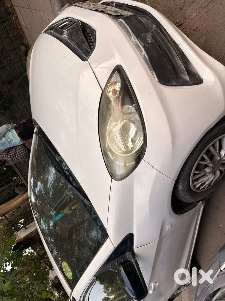 Honda Brio Petrol 2013