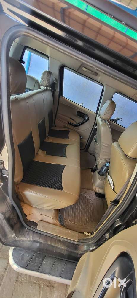 Mahindra Tuv 300 Plus 2017