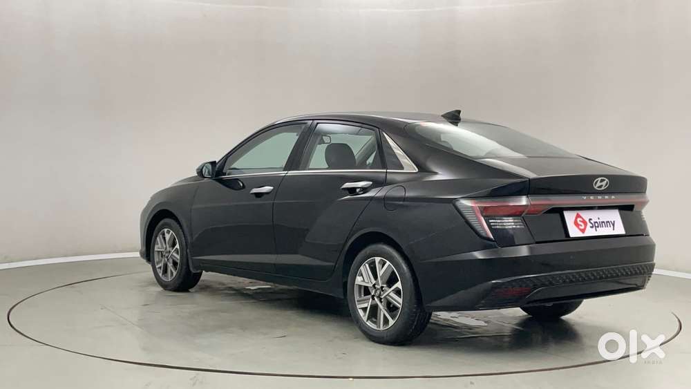Hyundai Verna 1.5 Sx Petrol Mt, 2023, Petrol