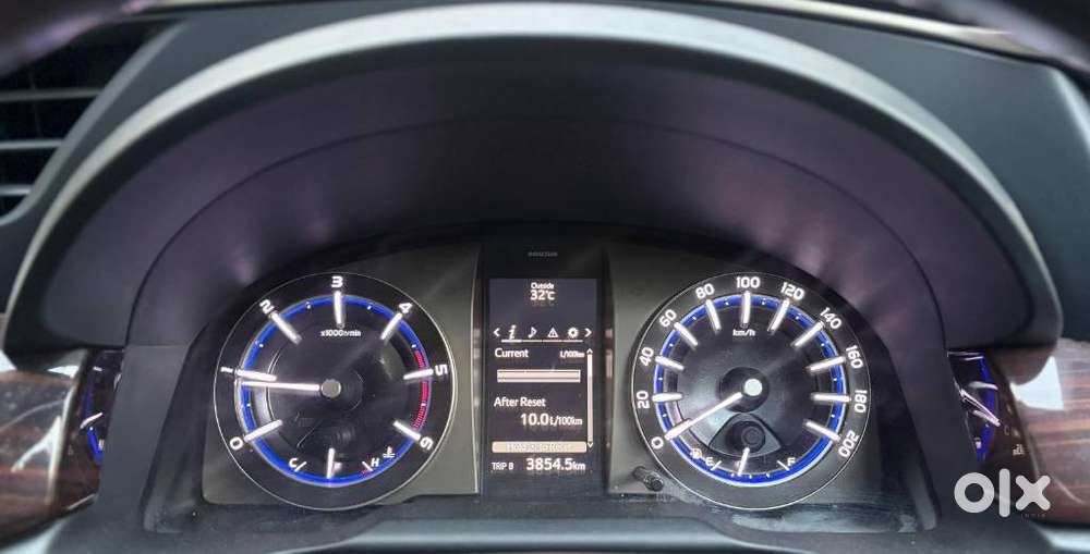 Toyota Innova Crysta, 2023, Diesel