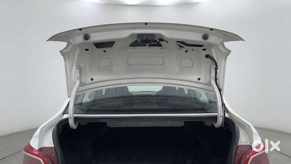 Hyundai Xcent 1.2 Vtvt Sx Option, 2016, Petrol