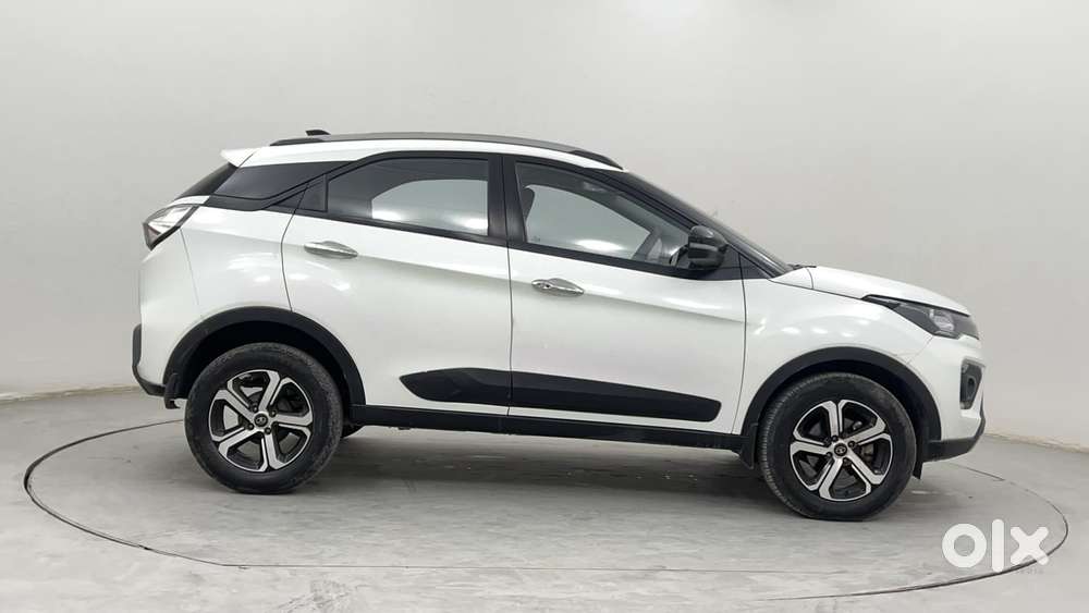 Tata Nexon 1.5 Revotorq Xza Plus, 2023, Diesel