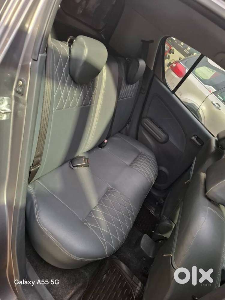 Maruti Suzuki Ritz Vxi, 2010, Petrol