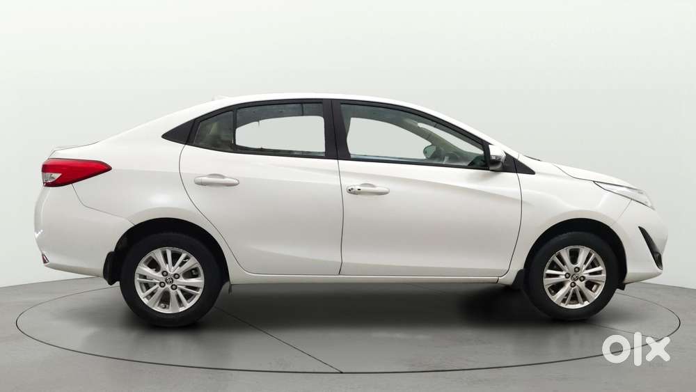 Toyota Yaris G Cvt, 2020, Petrol