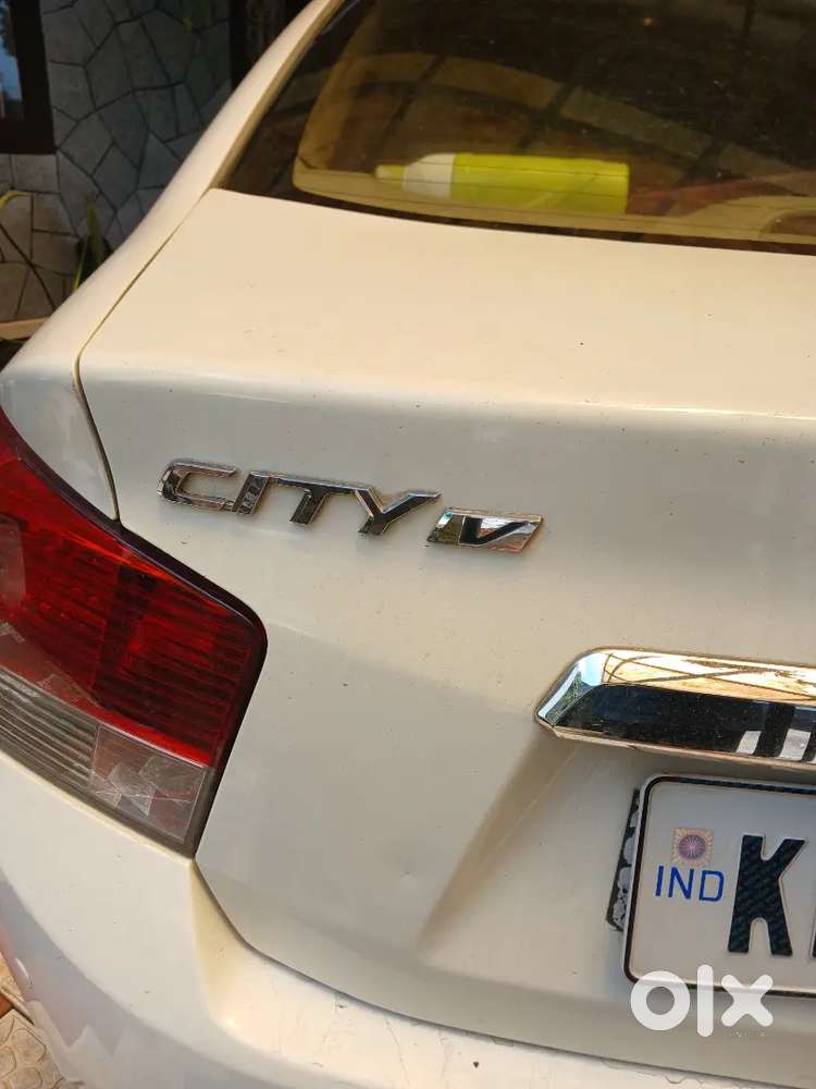 Honda City 2010 Petrol 97000 Km Driven Well Maintained Top Model