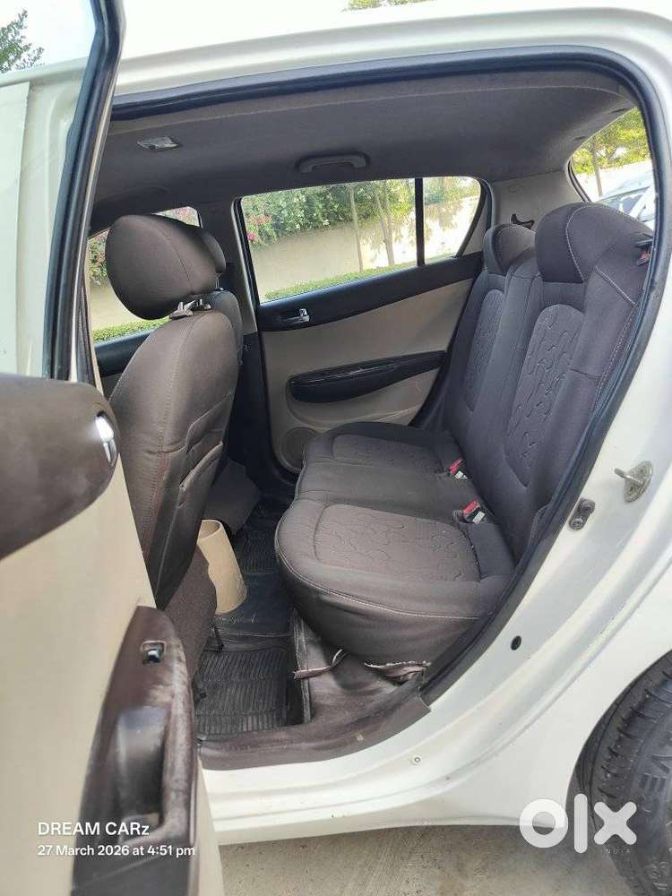 Hyundai I20 2012-2014 Magna Optional 1.2, 2012, Cng & Hybrids