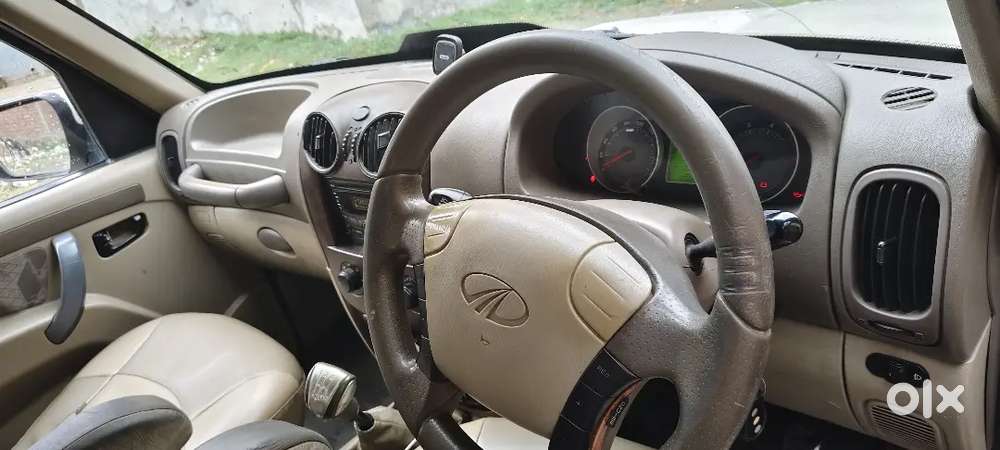 Mahindra Scorpio 2013 मैन्युफैक्चरर 2017 रजिस्ट्रेशन