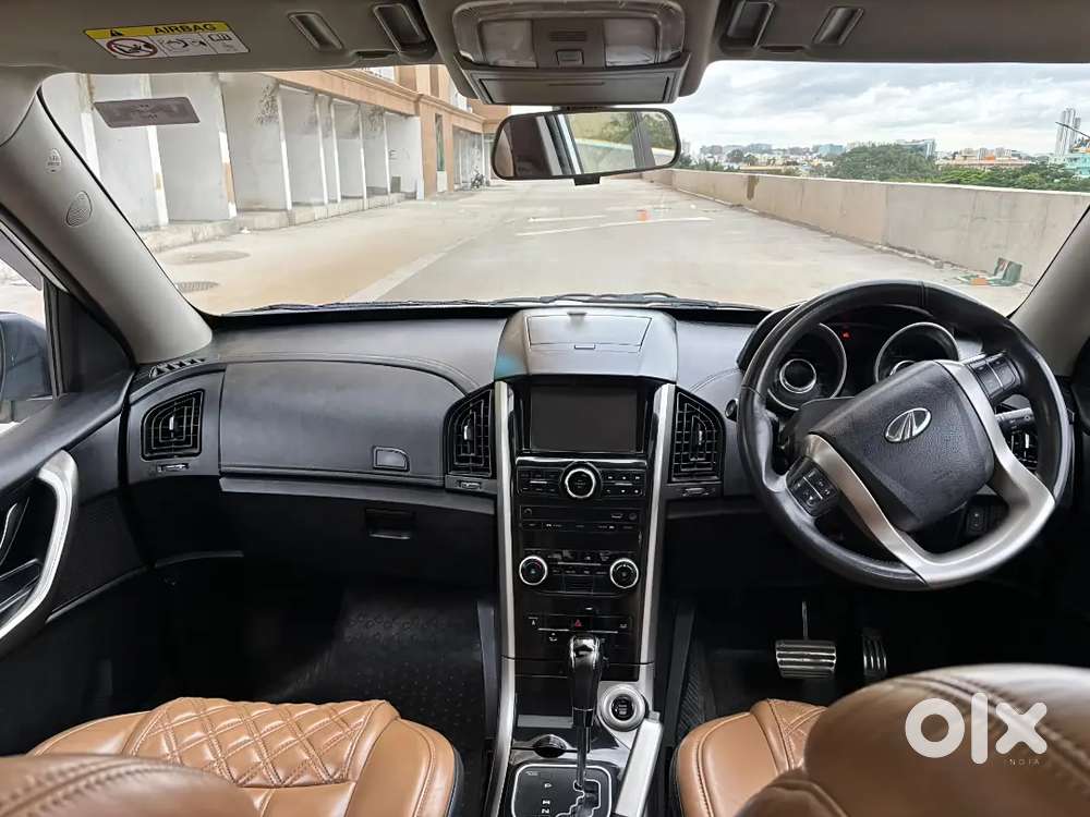 Mahindra Xuv500 W11 At Topend Sunroof 2018 Model Single Owner