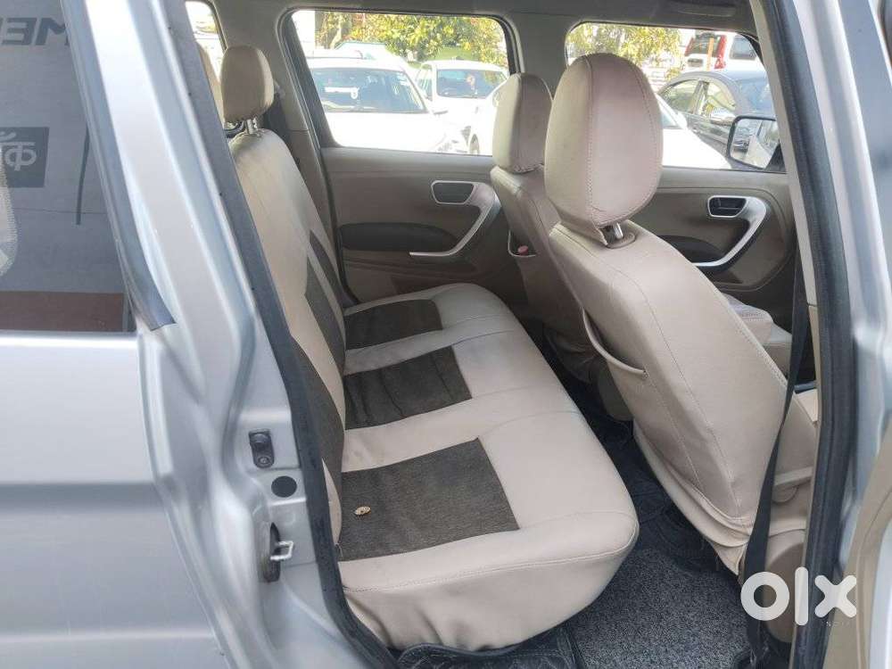 Mahindra Tuv 300 T8 Amt (automatic), 2016, Diesel