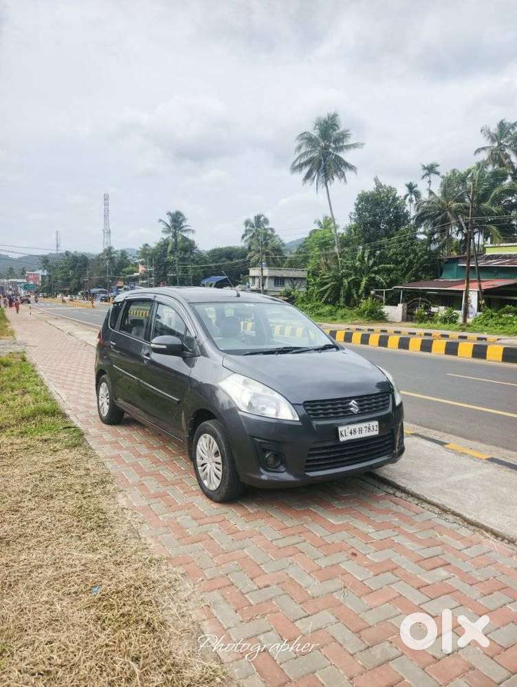 Maruti Suzuki Ertiga, 2016, Petrol