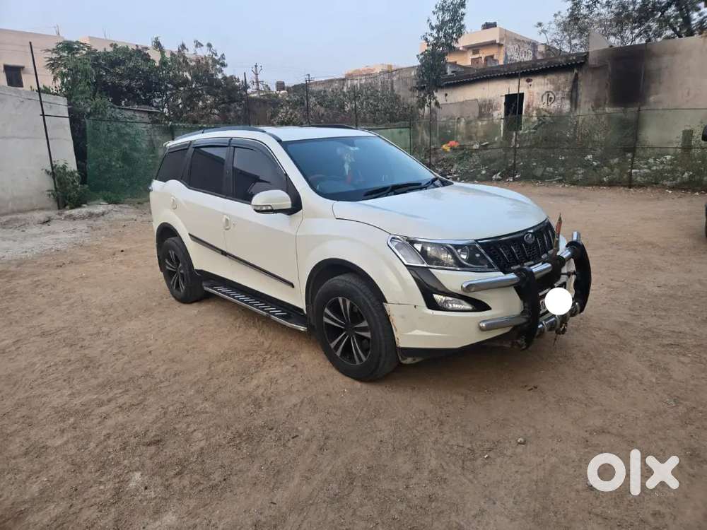 Mahindra Xuv500 2016 Diesel 120000 Km Driven