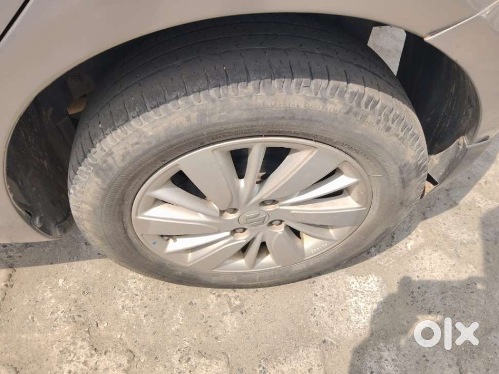 Maruti Suzuki Swift Zxi, 2015, Petrol