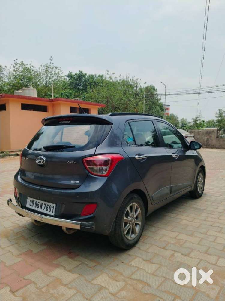 Hyundai Grand I10 Asta 1.1 Crdi (o), 2015, Petrol