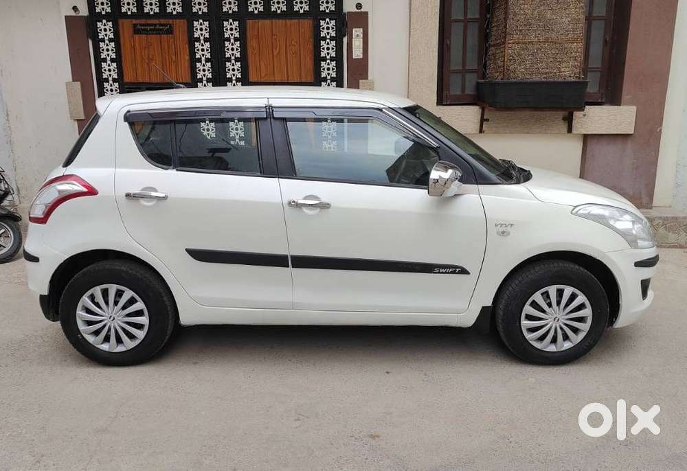 Maruti Suzuki Swift Lxi Optional-o, 2011, Petrol