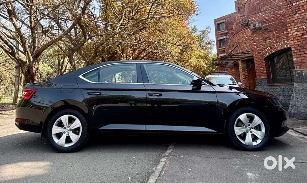 Skoda Superb [2014-2016] 1.8 Style Tsi At, 2019, Petrol