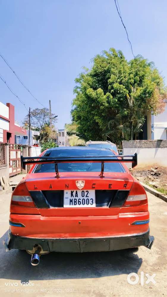 Mitsubishi Lancer 2001