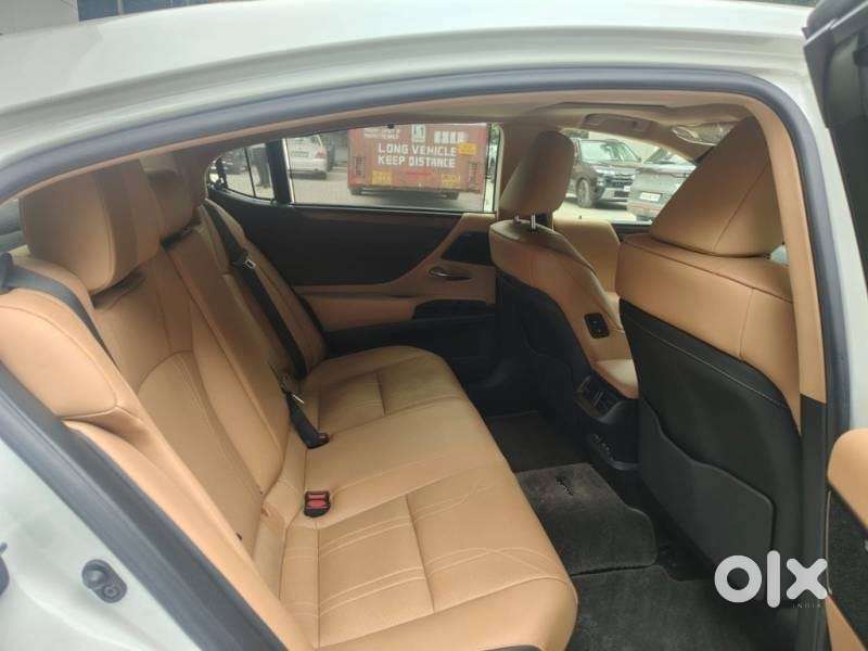 Lexus Es 300h, 2023, Petrol