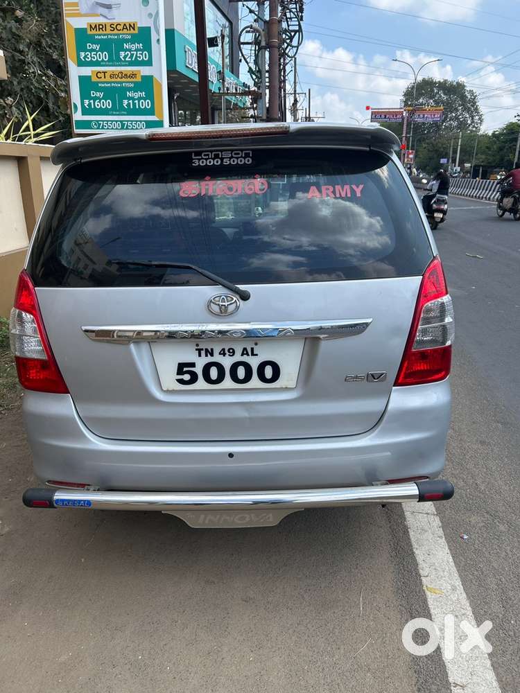 Toyota Innova 2012 Diesel Well Maintained