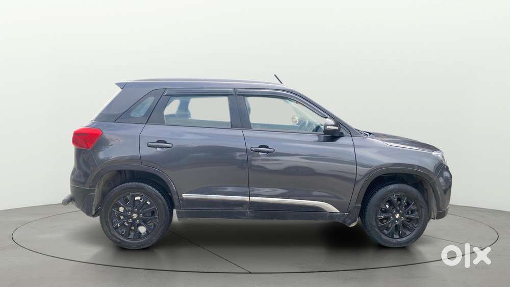 Maruti Suzuki Brezza 1.5 Zxi Smart Hybrid, 2022, Petrol