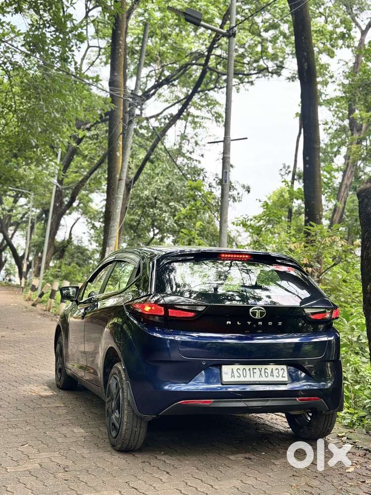 Tata Altroz 1.2 Xt, 2024, Petrol