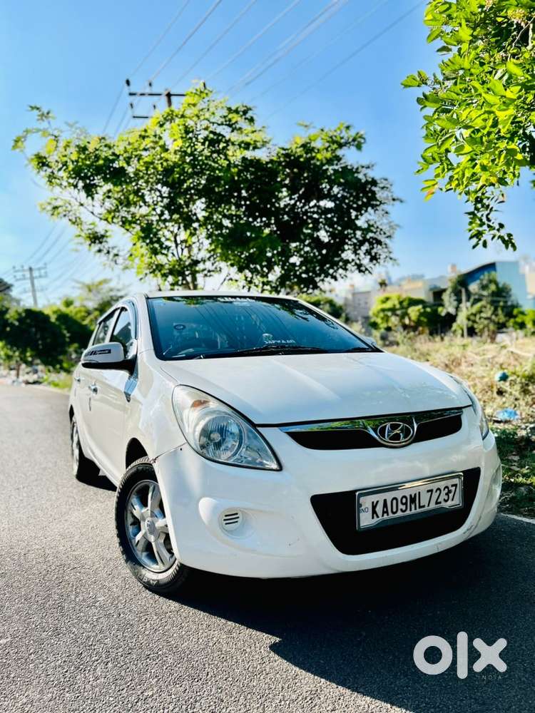 Hyundai I20 2010 Petrol Well Maintained