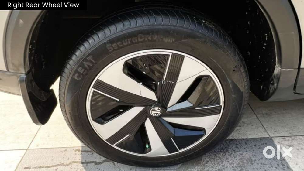 Mg Zs Ev Exclusive, 2024, Petrol