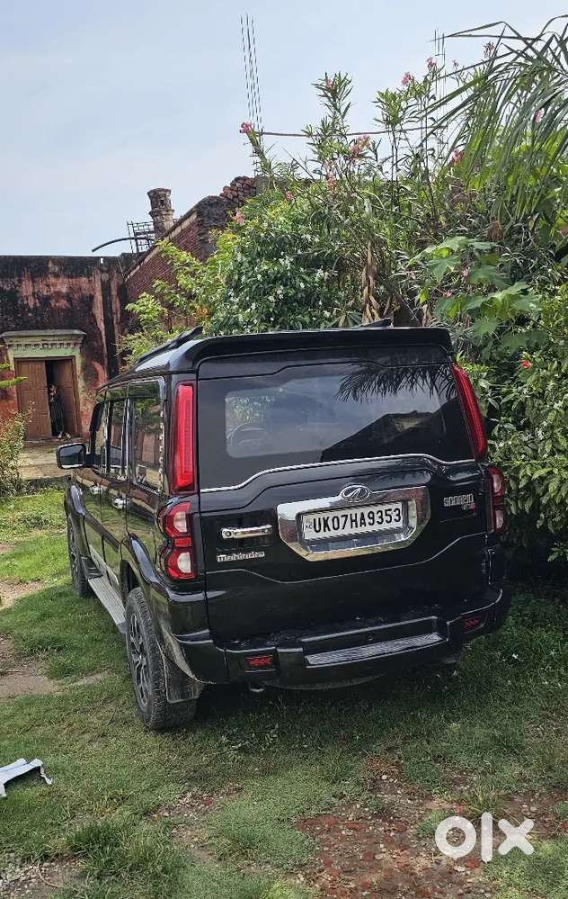 Mahindra Scorpio 2015 Novembr