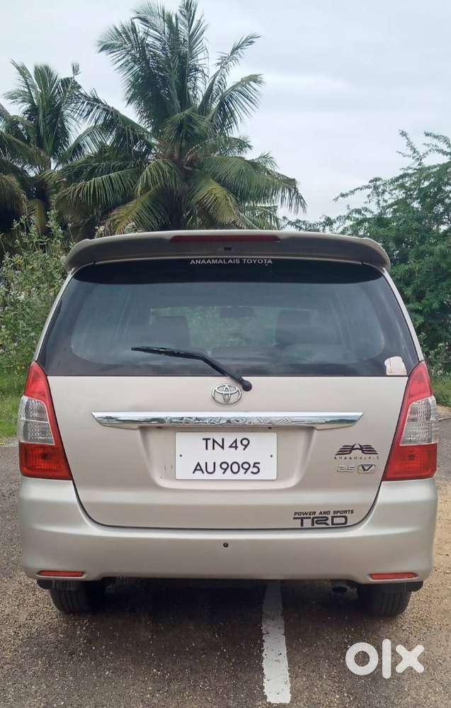 Toyota Innova 2.5 Vx 8 Seater Bs Iv, 2012, Diesel